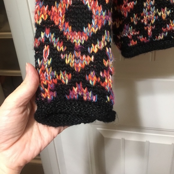 Jessica Simpson Sweater - Picture 5 of 8